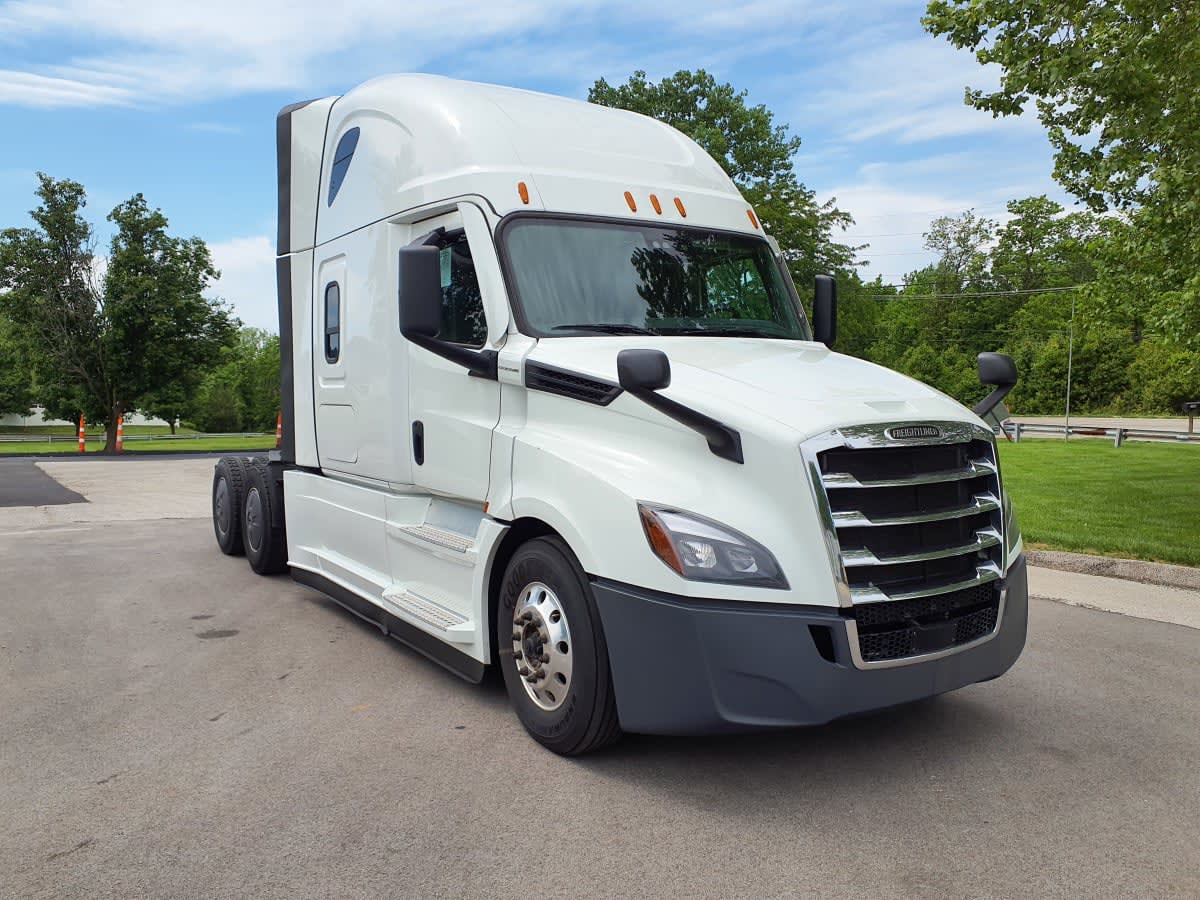 2022 Freightliner Cascadia in O'fallon, MO — photo 3