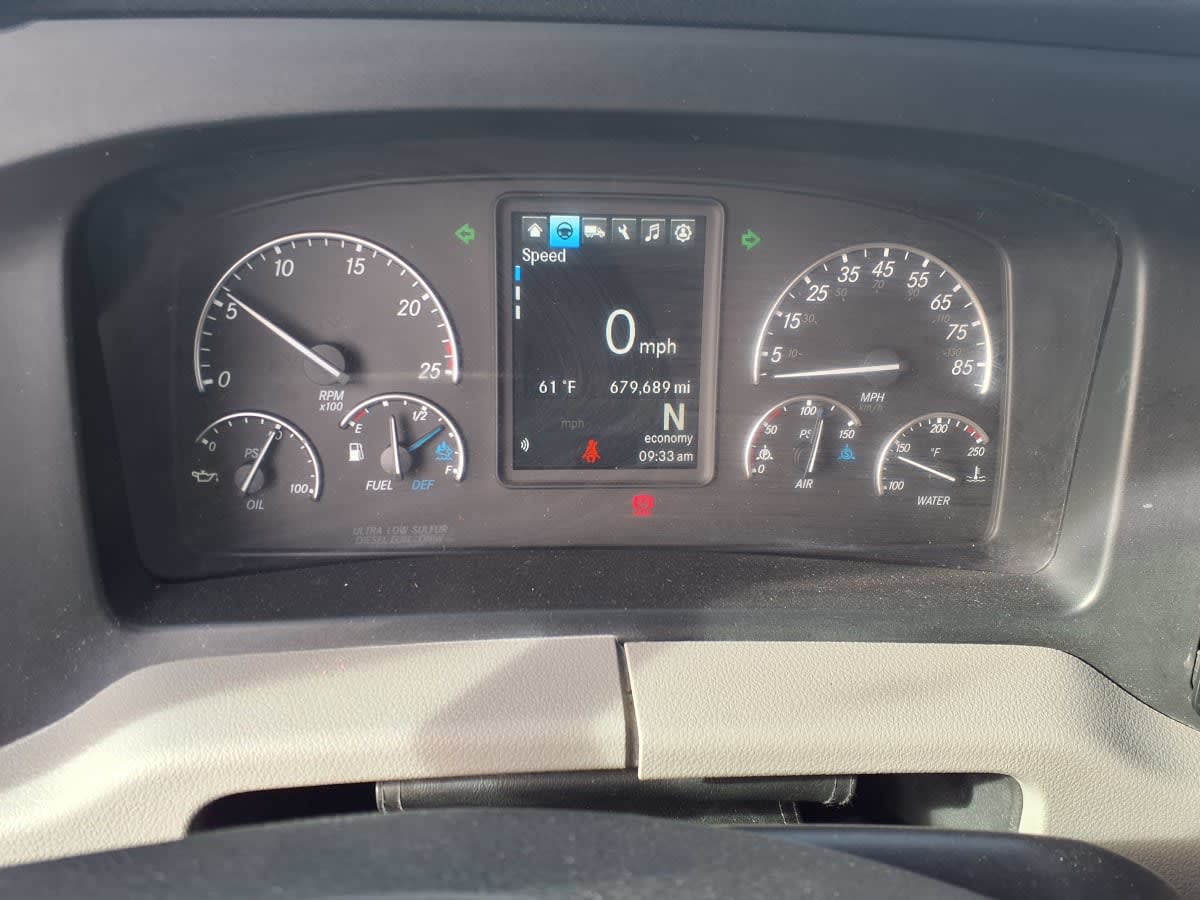 2022 Freightliner Cascadia in Fort Worth, TX — photo 10