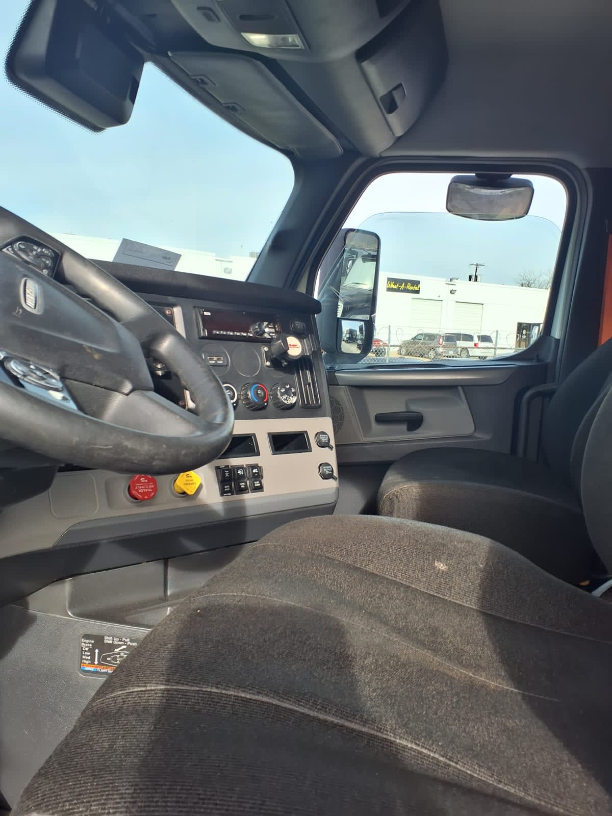 2022 Freightliner Cascadia in Fort Worth, TX — photo 7