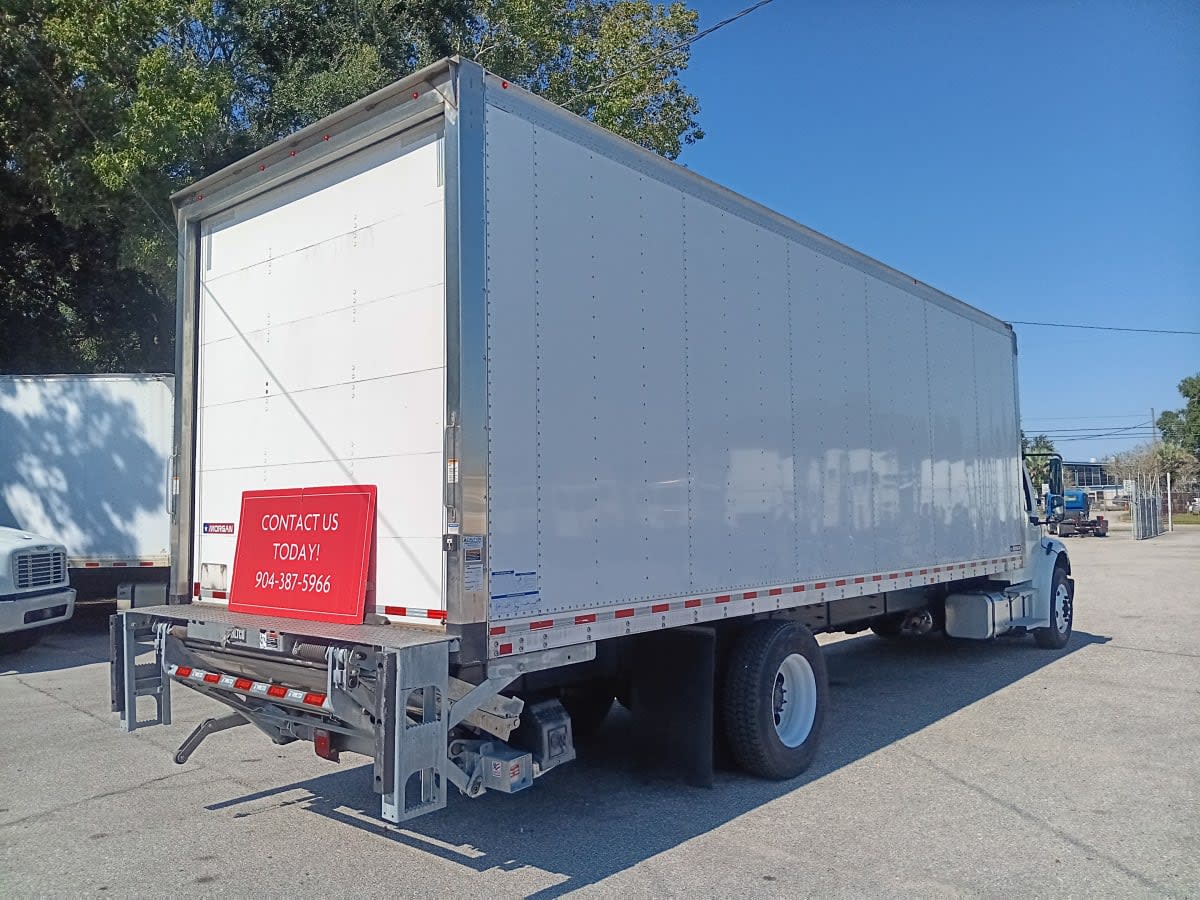 2022 Freightliner M2 106 in Jacksonville, FL — photo 4