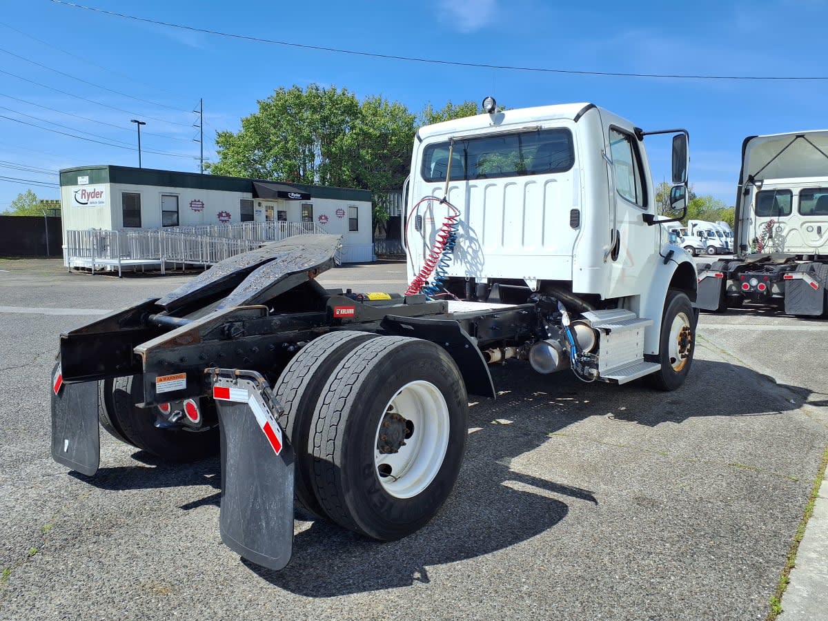 2022 Freightliner M2 106 in Knoxville, TN — photo 4