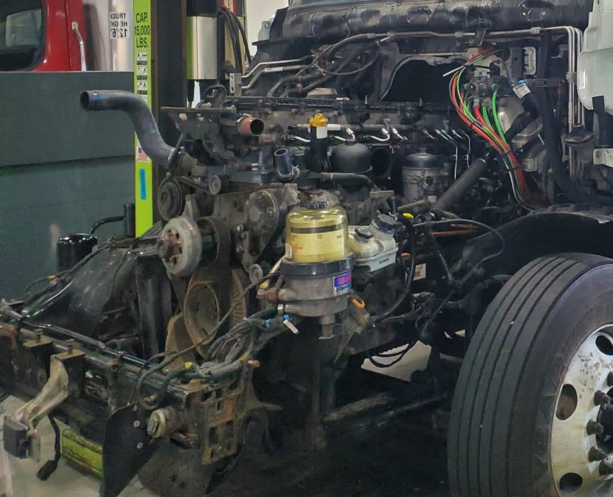 2022 Freightliner Cascadia in Bensalem, PA — photo 9