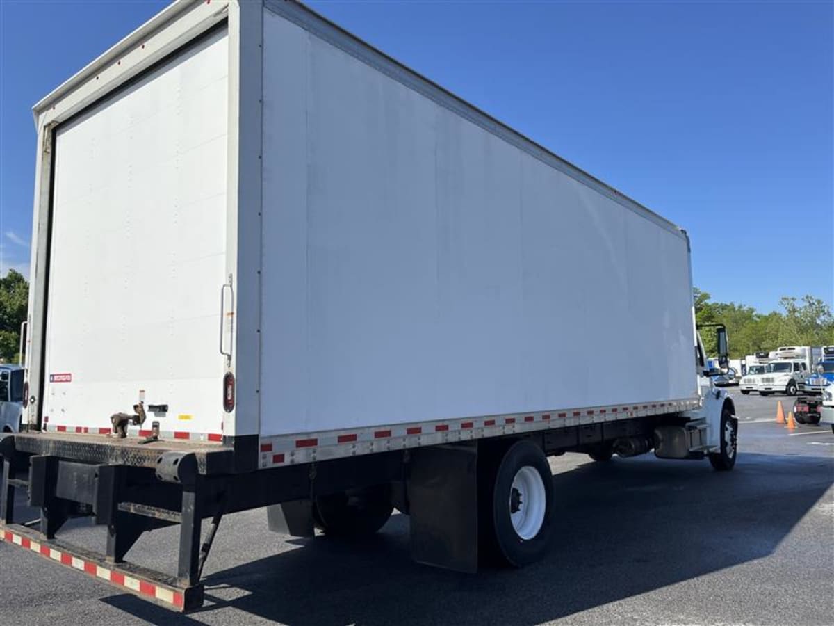 2022 Freightliner M2 106 in Beltsville, MD — photo 4