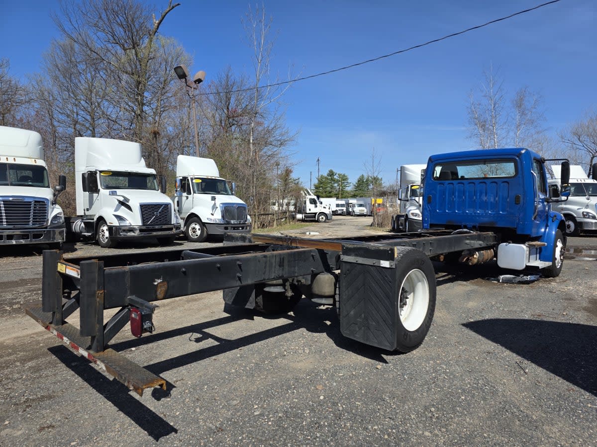 2019 Freightliner M2 106 in Bensalem, PA — photo 4