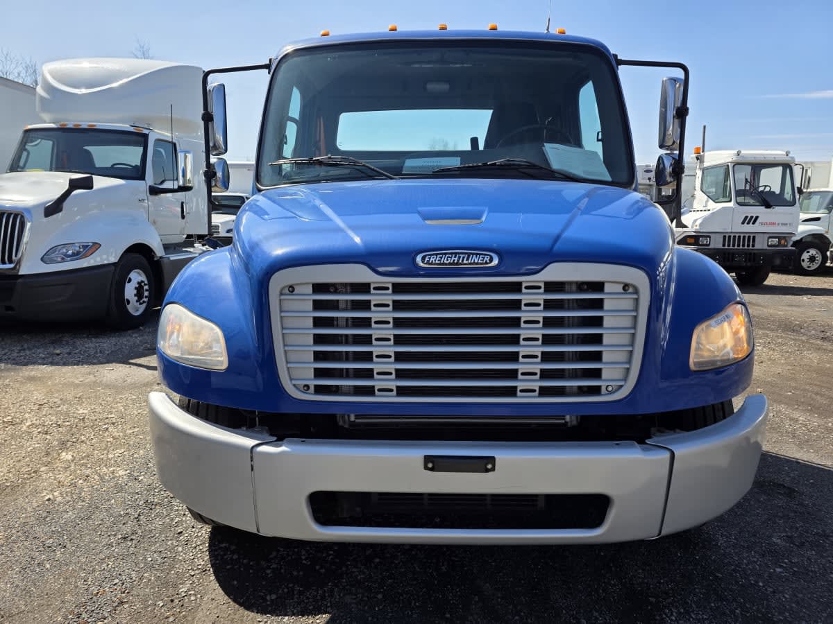 2019 Freightliner M2 106 in Bensalem, PA — photo 2