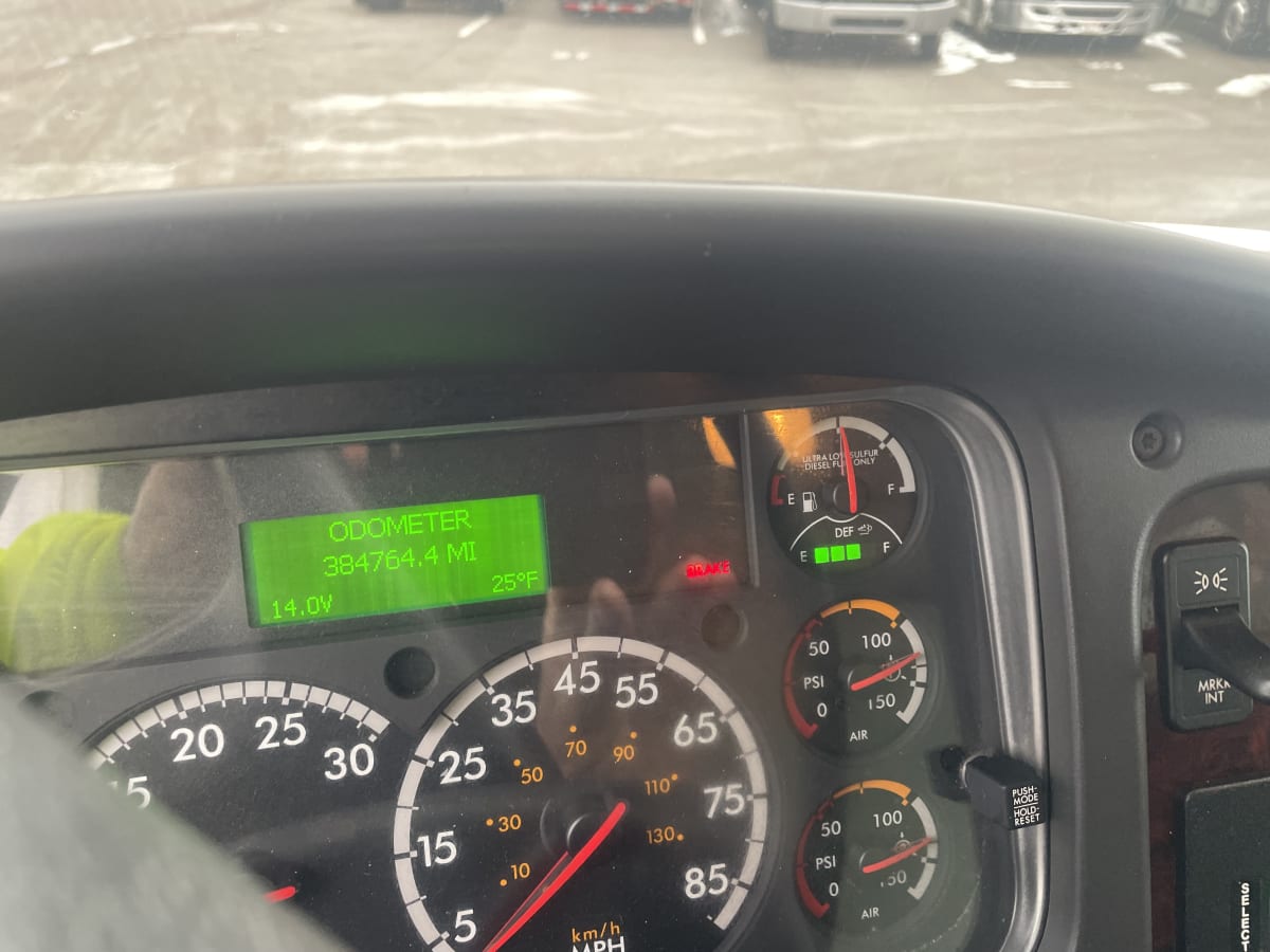 2018 Freightliner M2 106 in Beltsville, MD — photo 12
