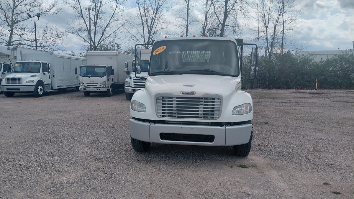 2014 Freightliner M2 106 in West Chester, OH — photo 2