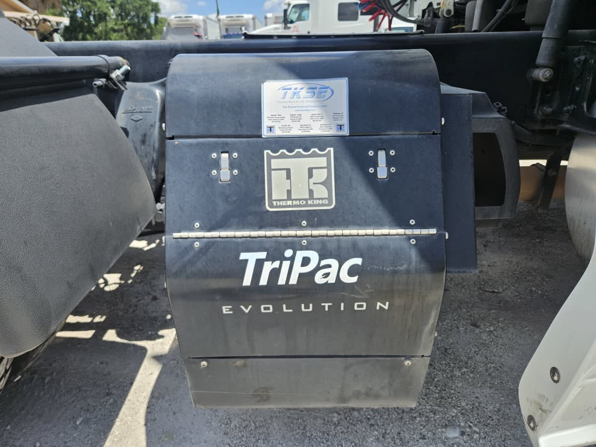 2022 Freightliner Cascadia in Orlando, FL — photo 11