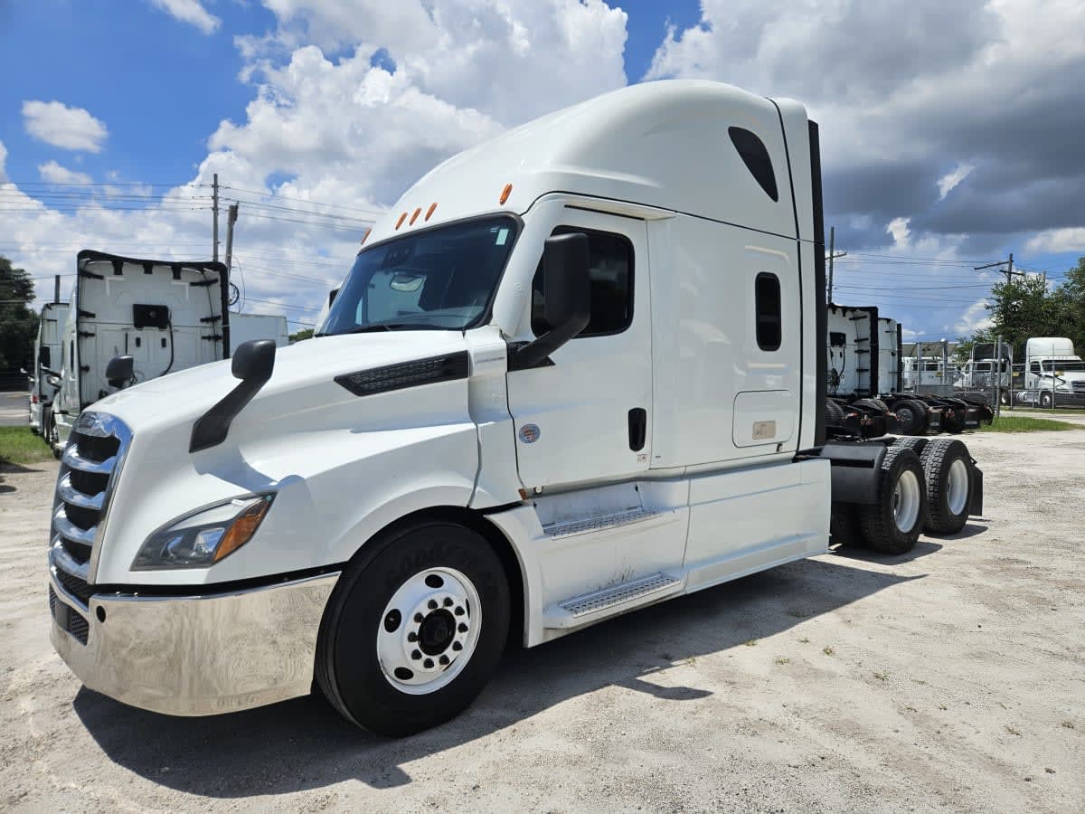 2022 Freightliner Cascadia