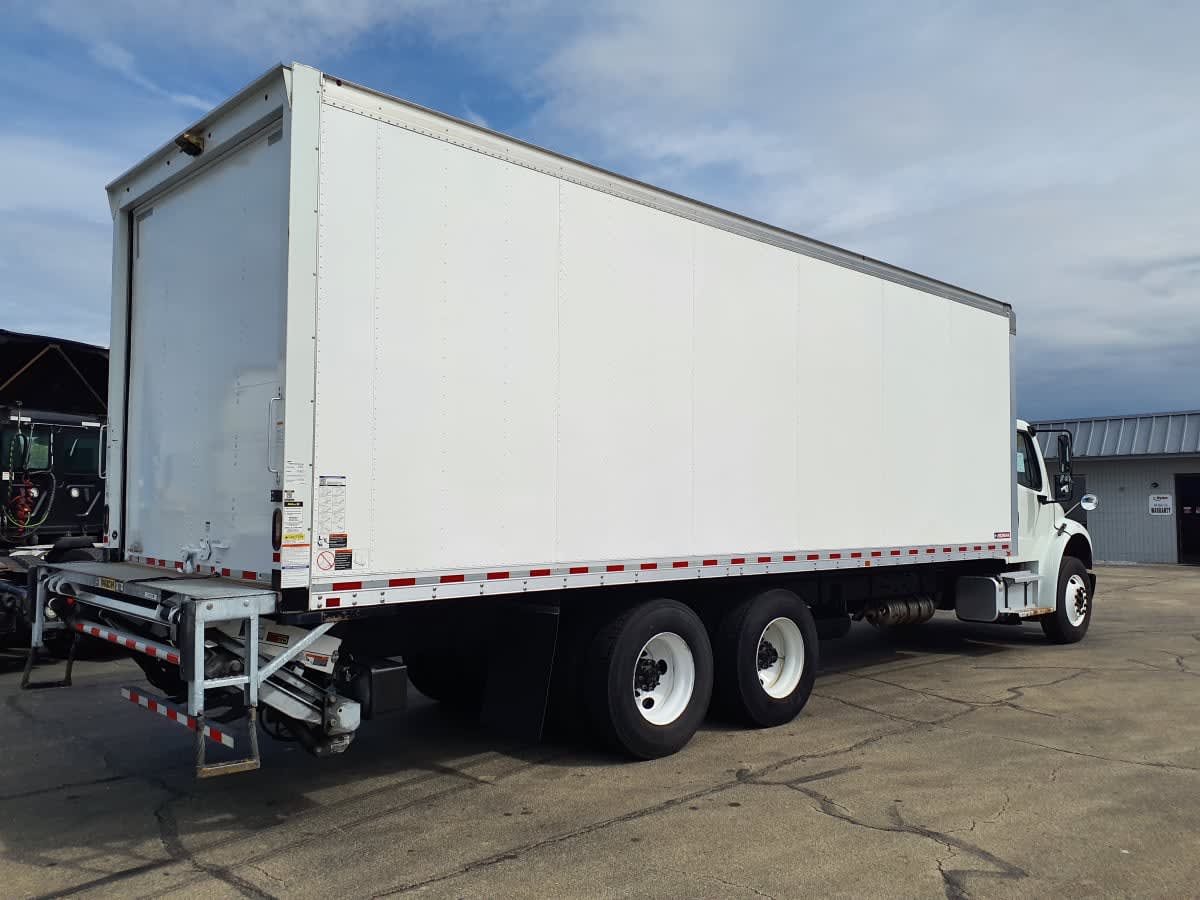 2022 Freightliner M2 106 in Oak Creek, WI — photo 4
