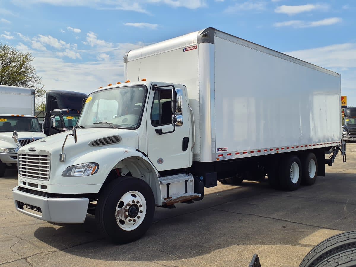 2022 Freightliner M2 106