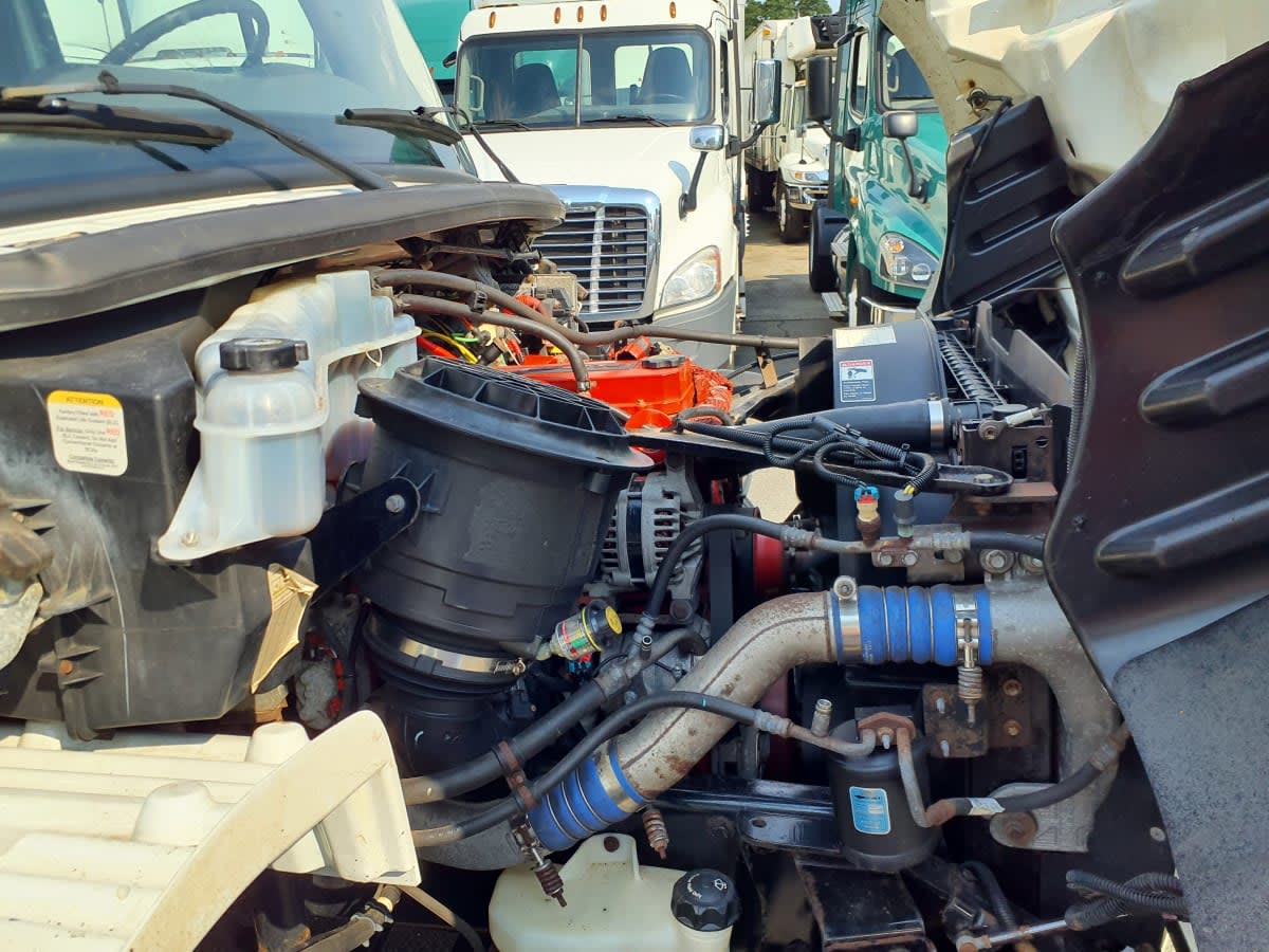 2014 Freightliner M2 106 in Springfield, MA — photo 12