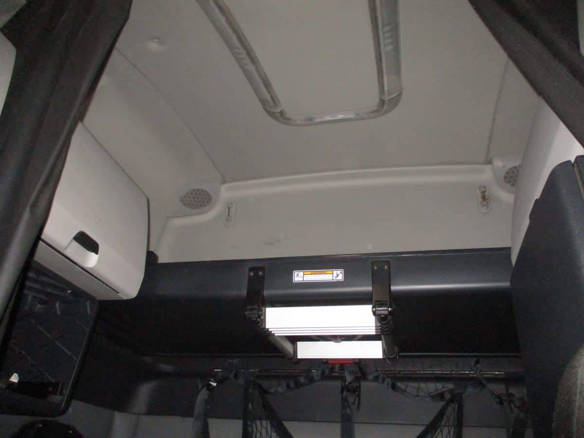 2021 Freightliner Cascadia in Commerce City, CO — photo 14