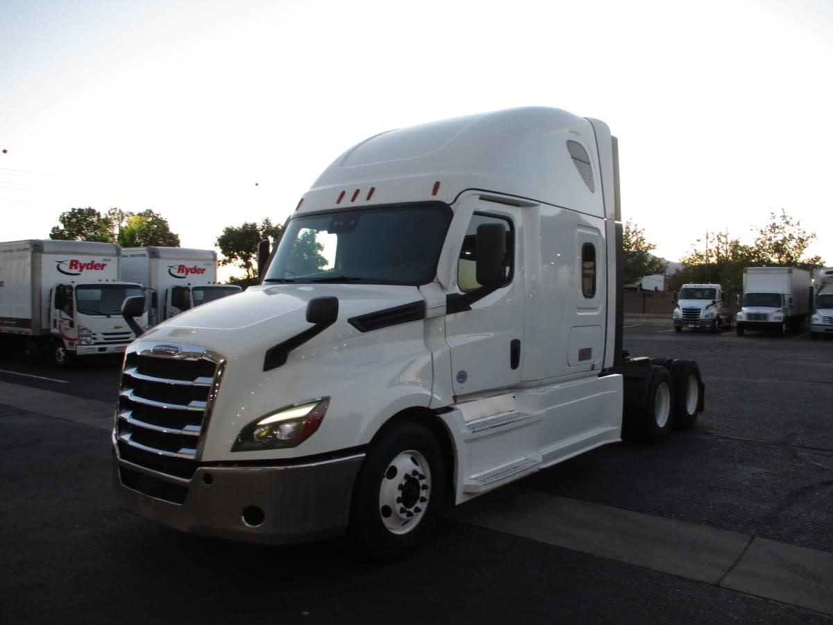 2021 Freightliner Cascadia