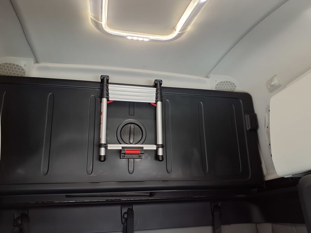 2022 Freightliner Cascadia in Minneapolis, MN — photo 11