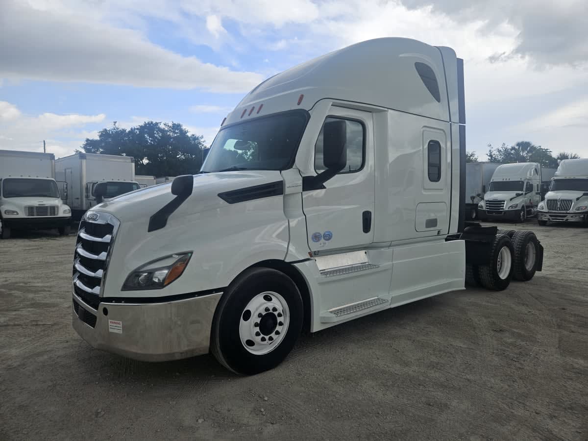 2022 Freightliner Cascadia