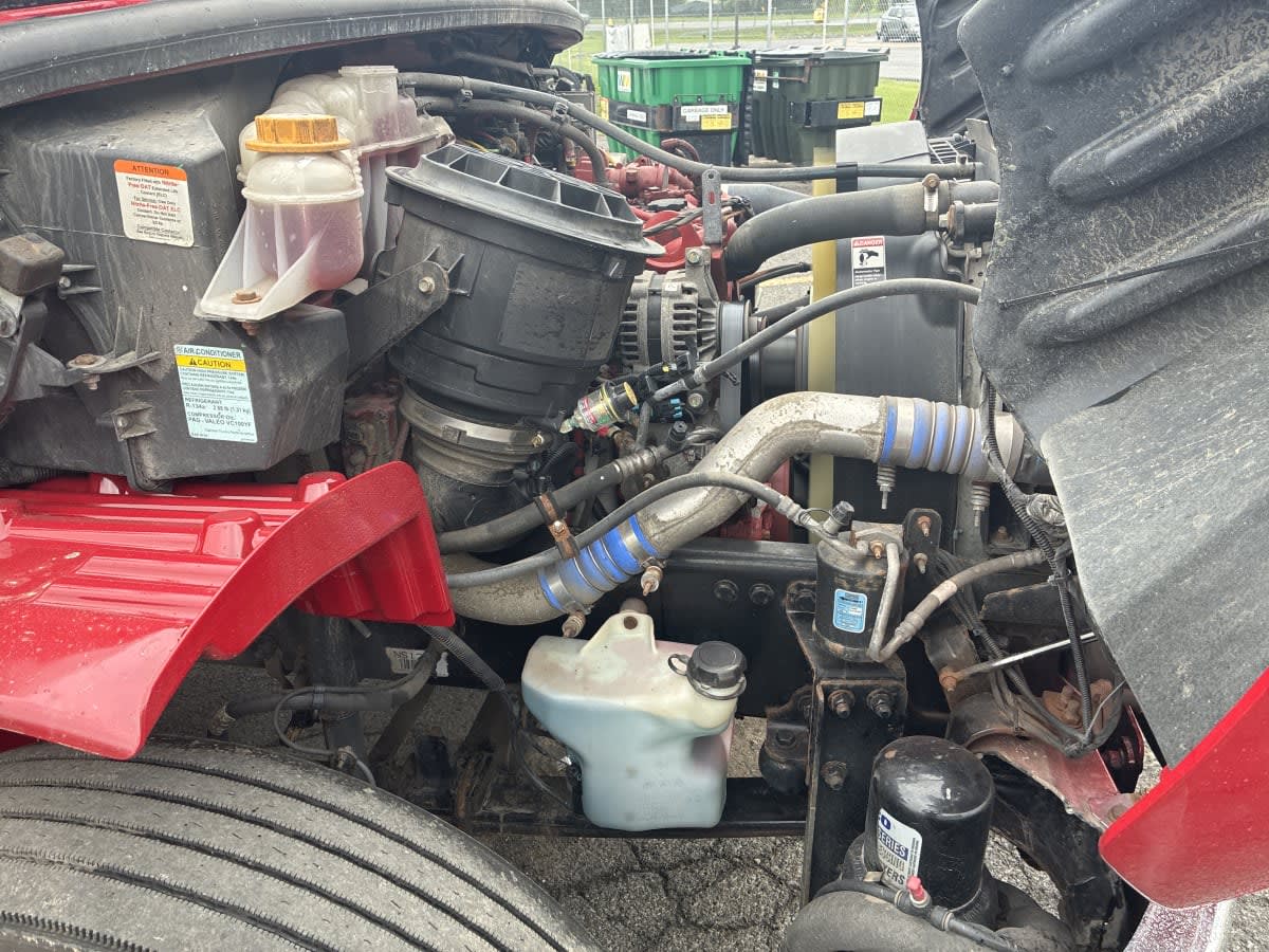 2022 Freightliner M2 106 in Syracuse, NY — photo 14