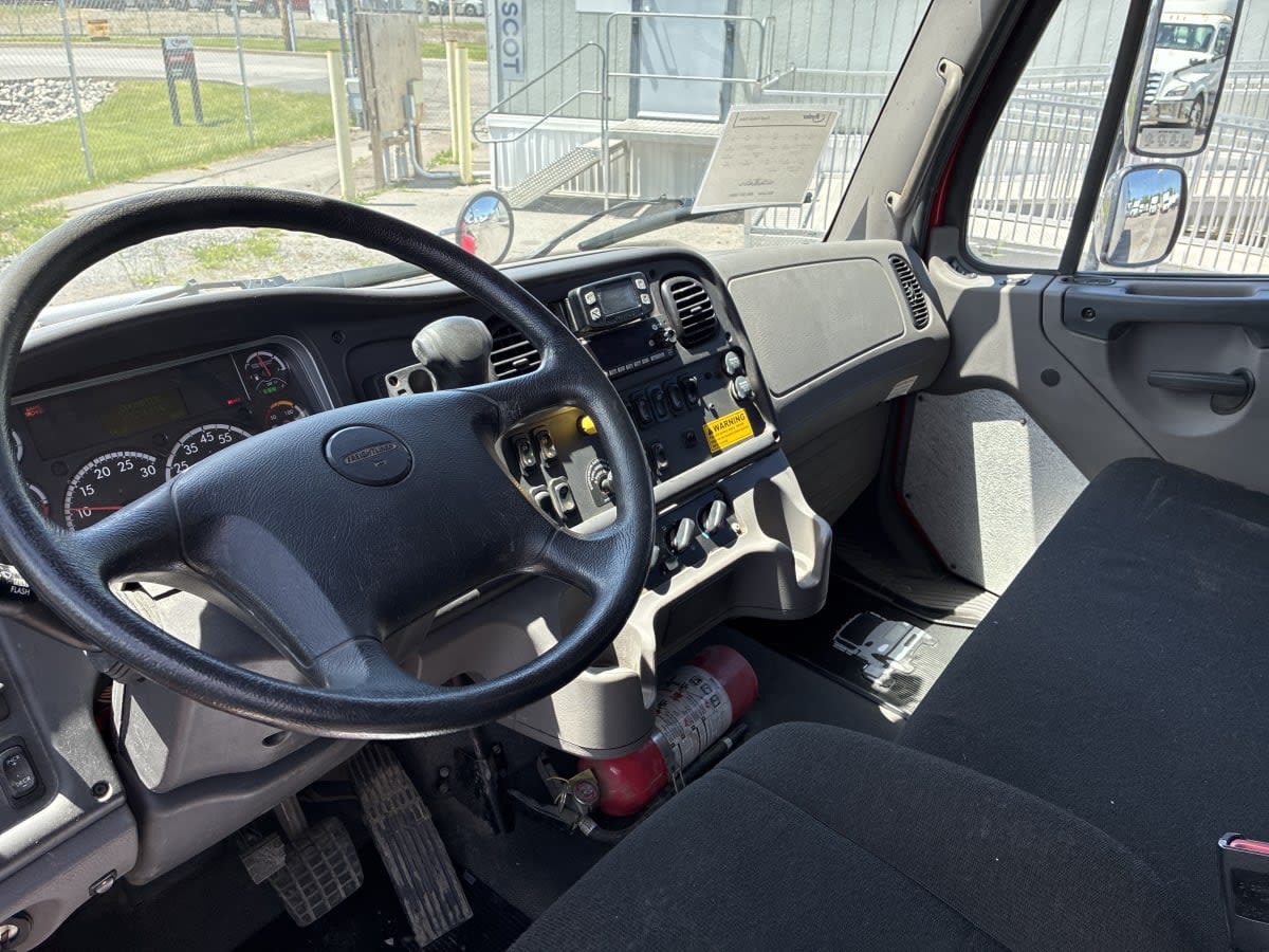 2022 Freightliner M2 106 in Syracuse, NY — photo 7