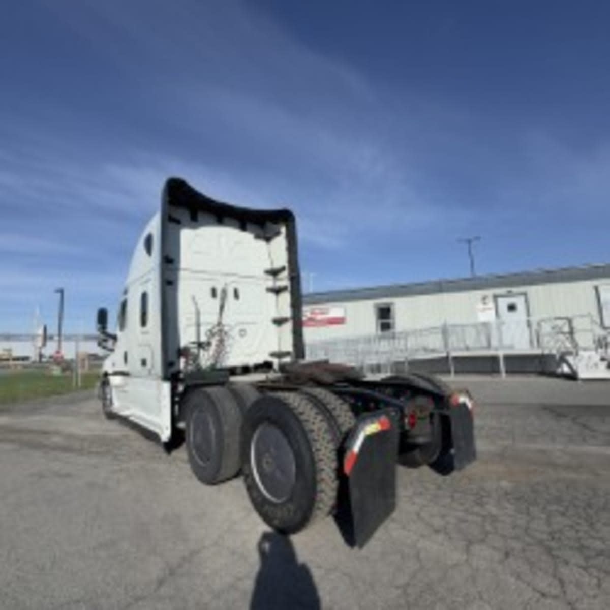 2022 Freightliner Cascadia in Syracuse, NY — photo 4