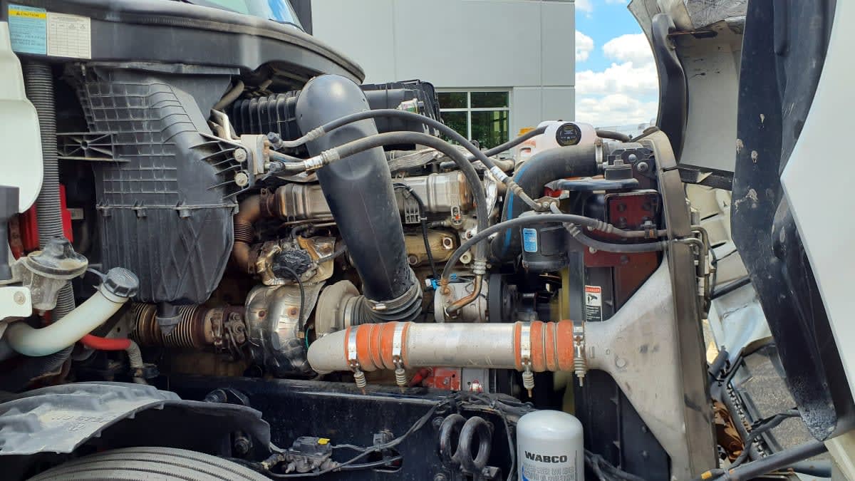 2022 Freightliner Cascadia in Bolingbrook, IL — photo 10