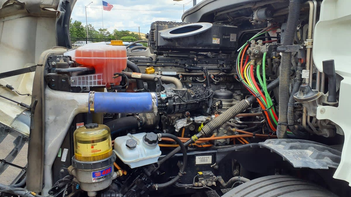 2022 Freightliner Cascadia in Bolingbrook, IL — photo 9