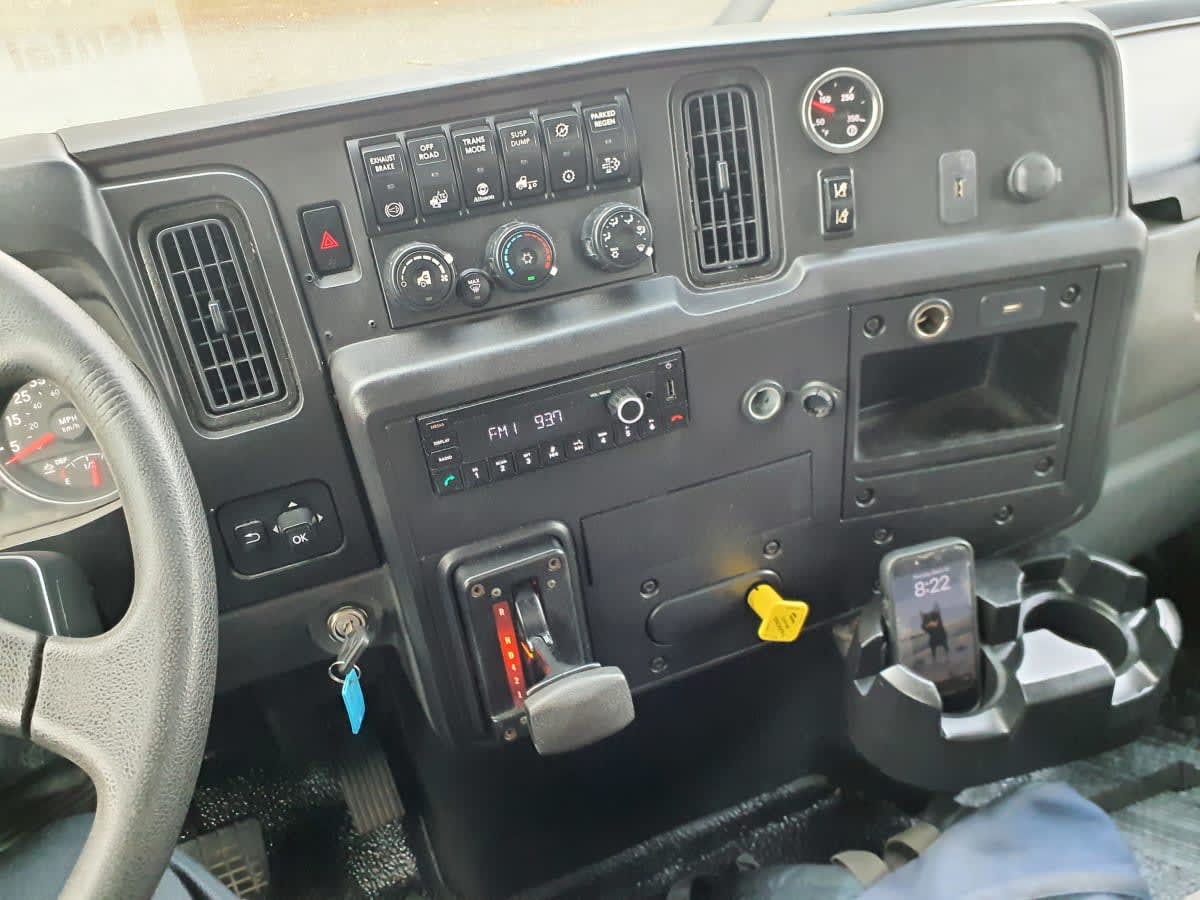 2023 International MV in Springfield, MA — photo 7