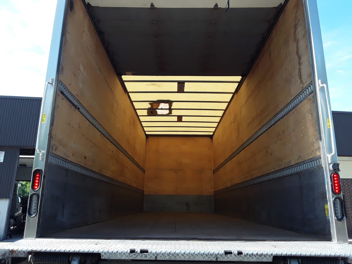 2022 Freightliner M2 106 in Kansas City, MO — photo 8