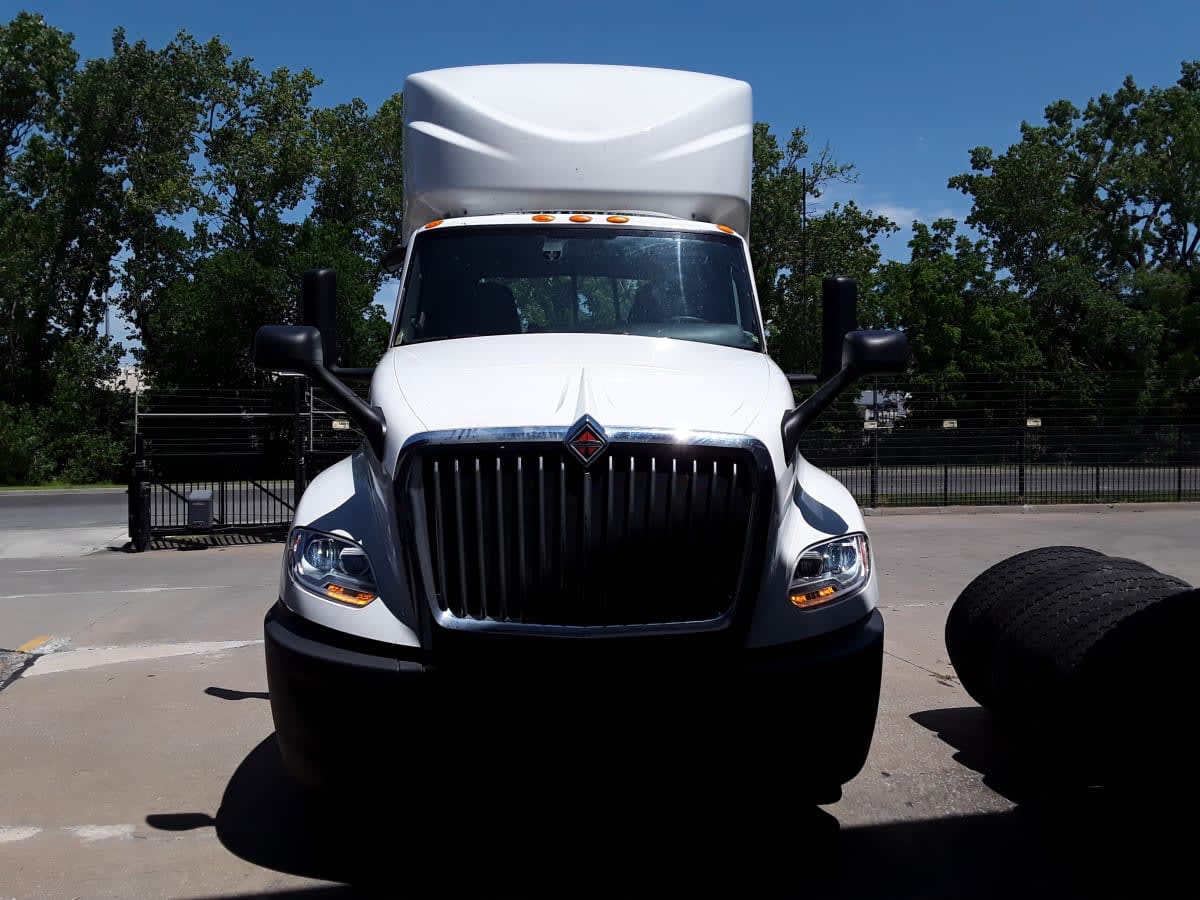 2022 International LT in Kansas City, MO — photo 2
