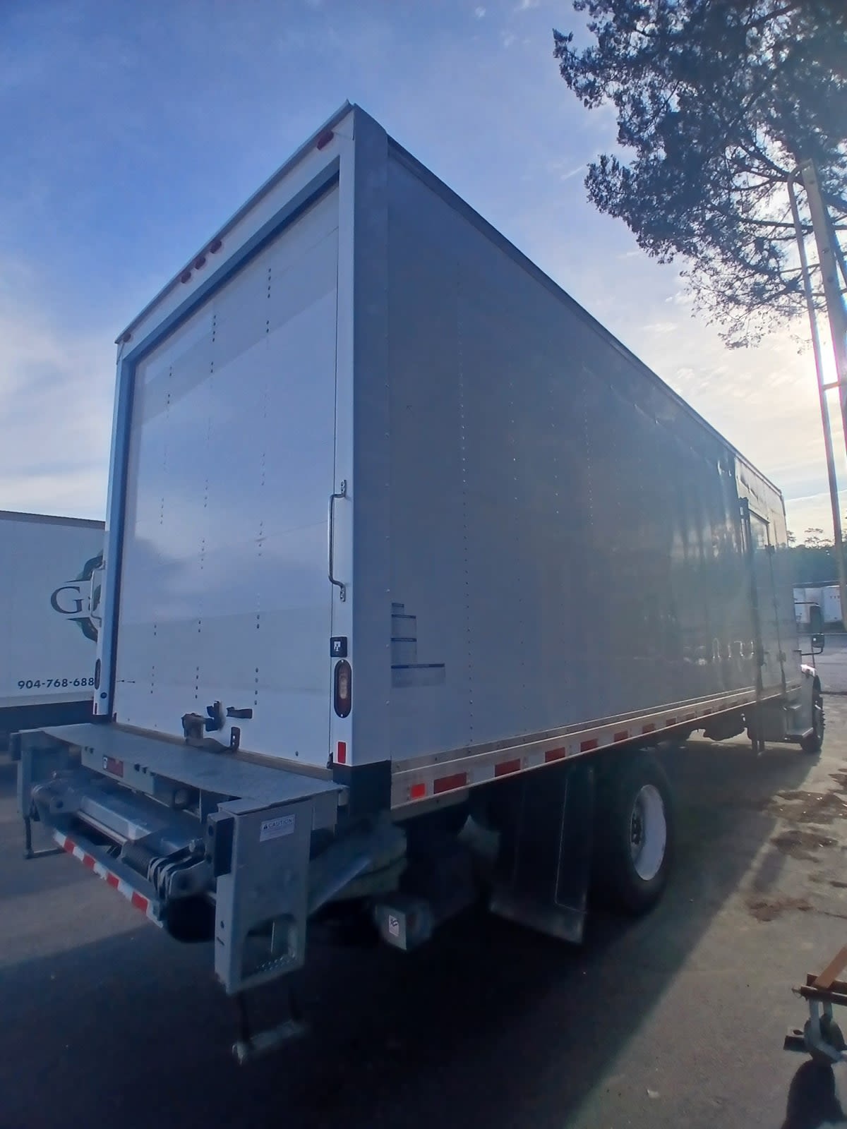 2023 Freightliner M2 106 in Atlanta, GA — photo 4