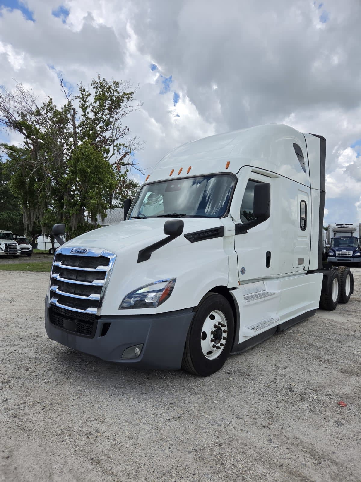 2022 Freightliner Cascadia