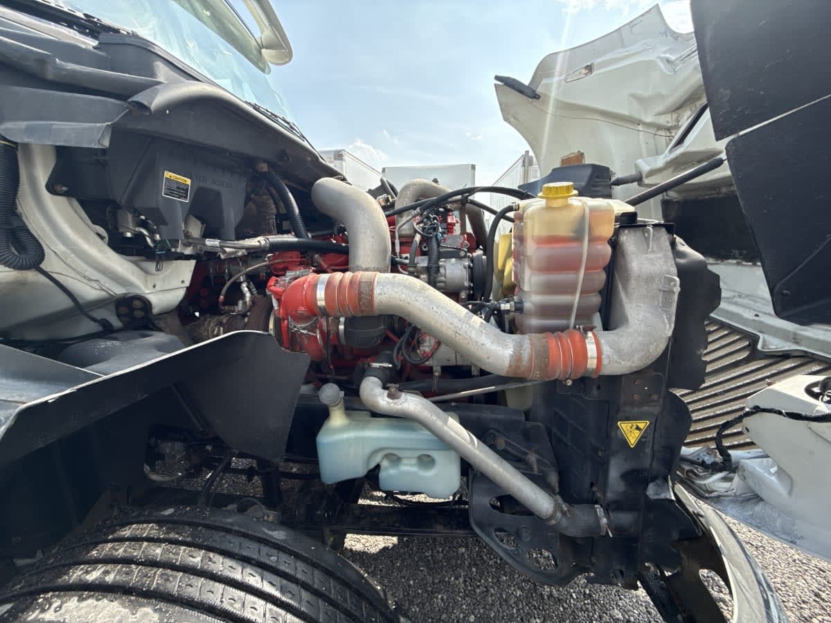 2015 International ProStar in Taylor, MI — photo 9