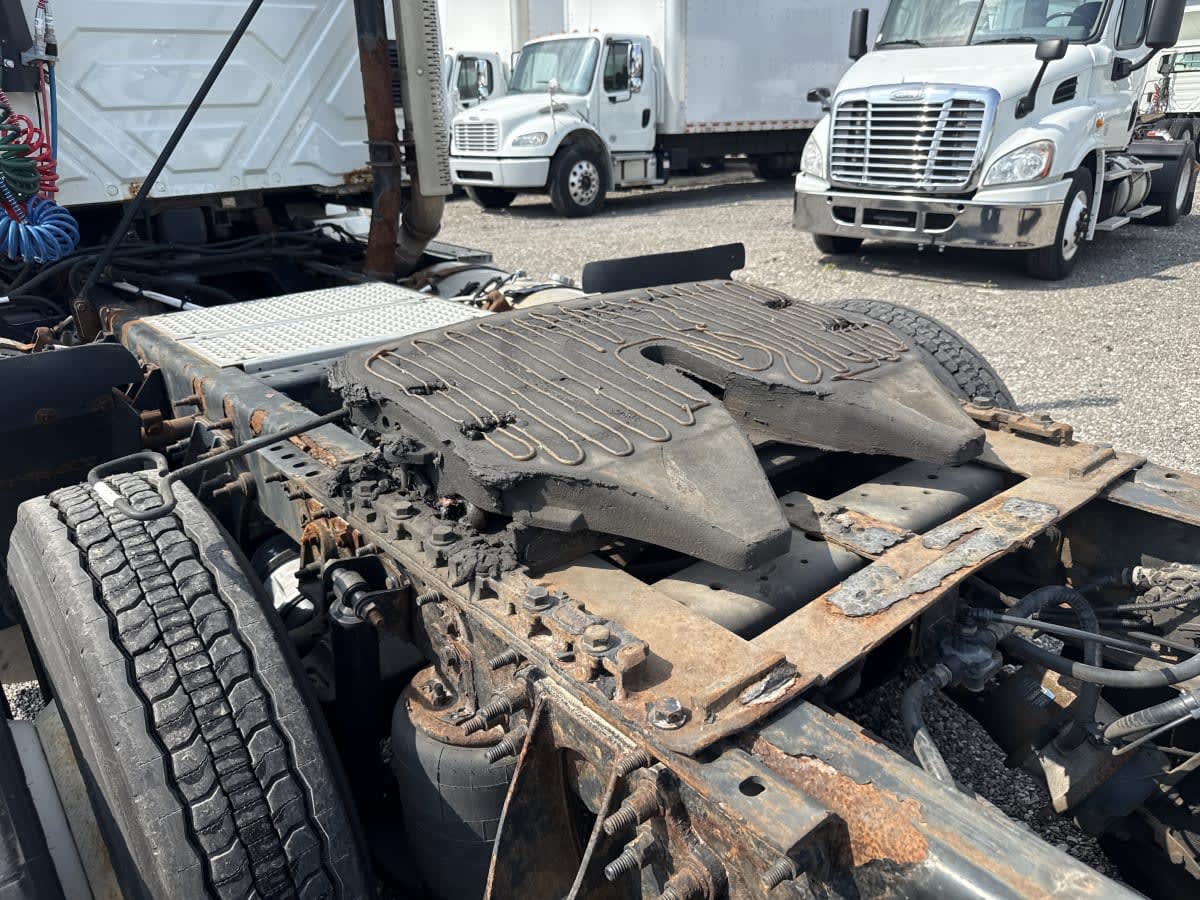 2015 International ProStar in Taylor, MI — photo 10