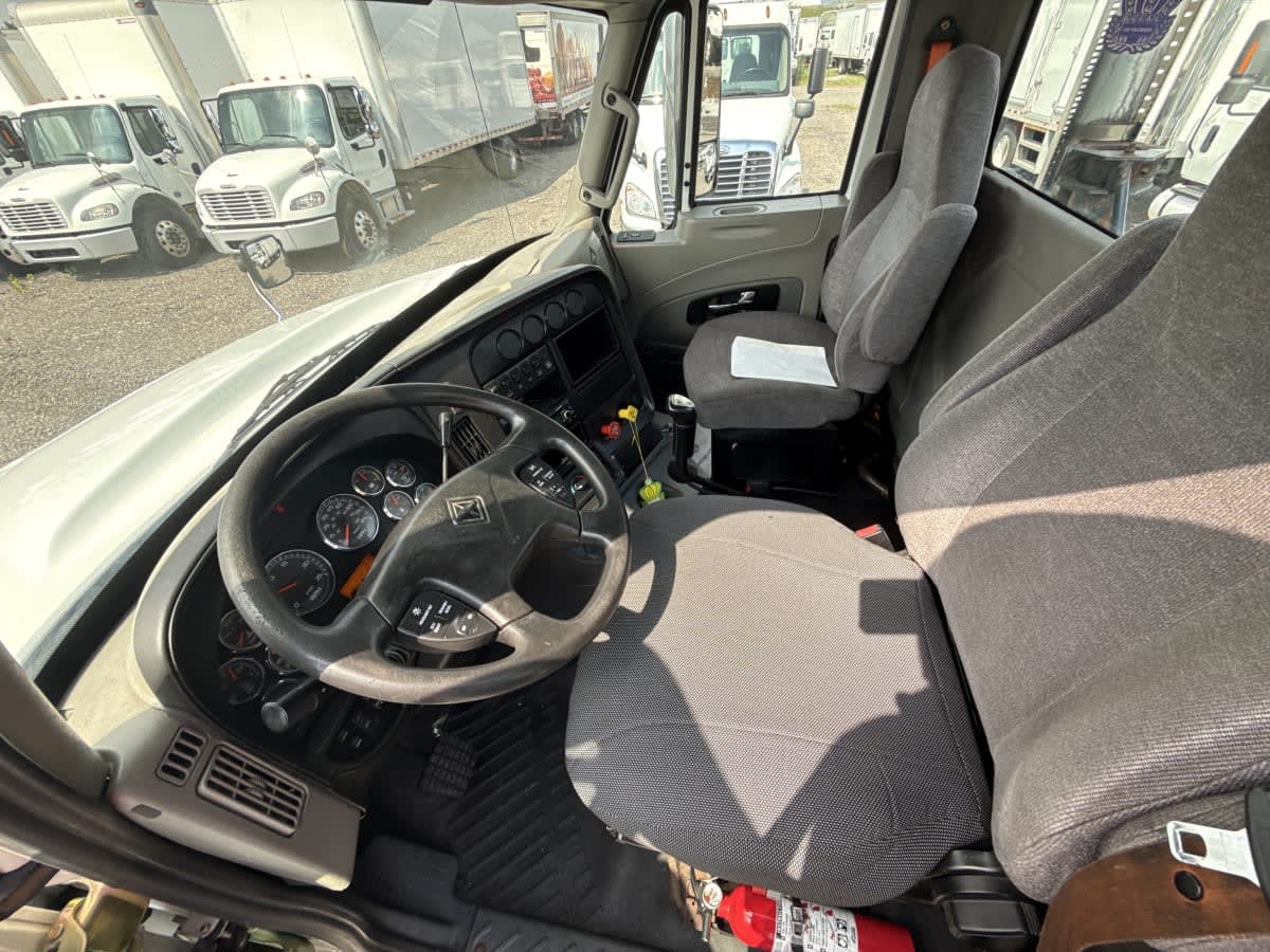 2015 International ProStar in Taylor, MI — photo 7