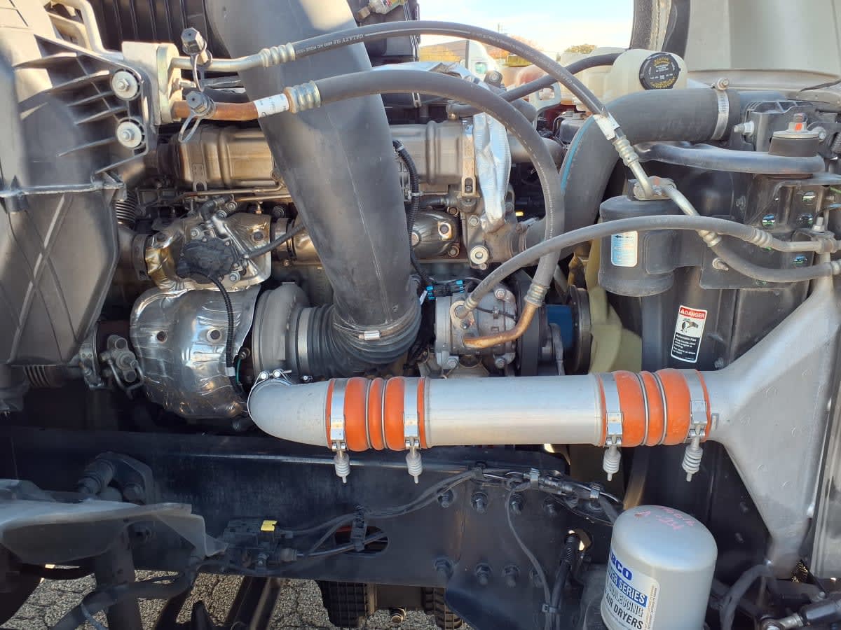2022 Freightliner Cascadia in Fort Worth, TX — photo 10