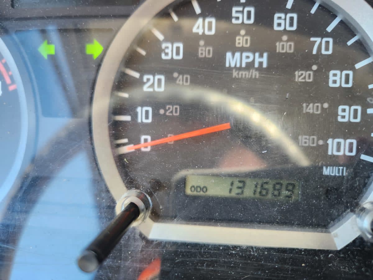 2014 Isuzu NQR in Hilliard, OH — photo 11