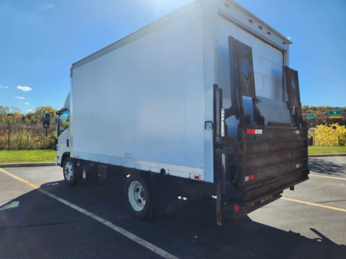 2014 Isuzu NQR in Hilliard, OH — photo 6