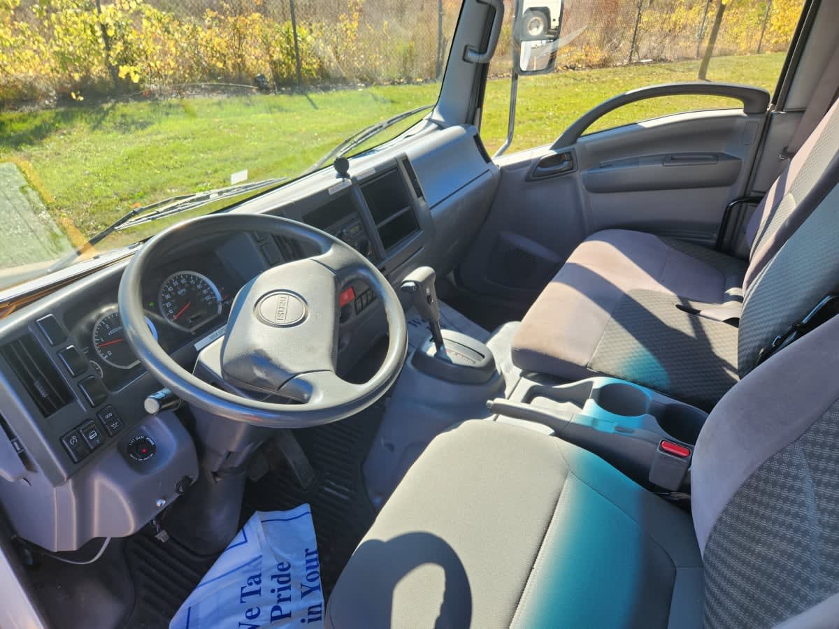 2014 Isuzu NQR in Hilliard, OH — photo 7