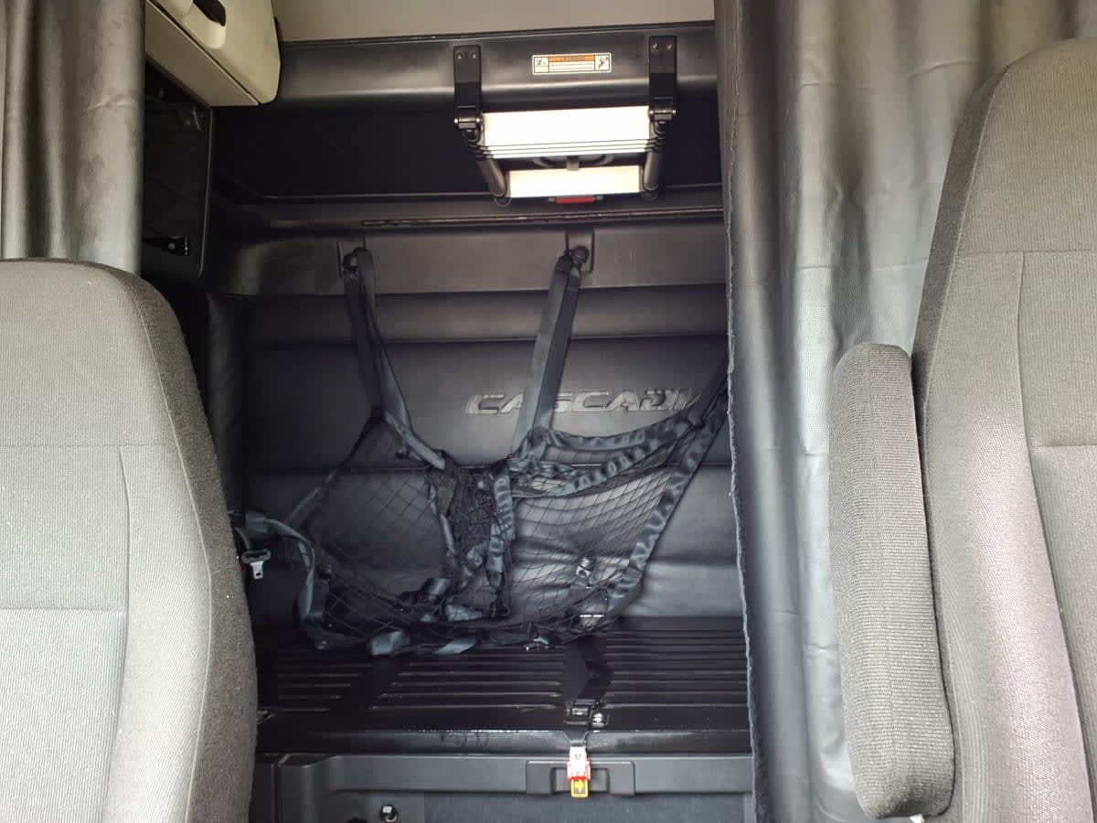 2023 Freightliner Cascadia in Houston, TX — photo 8