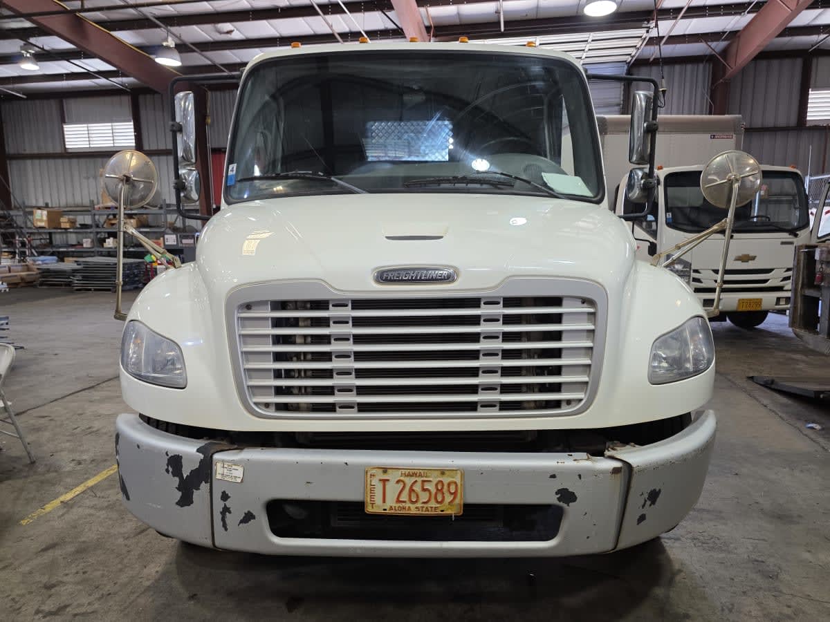 2015 Freightliner M2 106 in Kapolei, HI — photo 2
