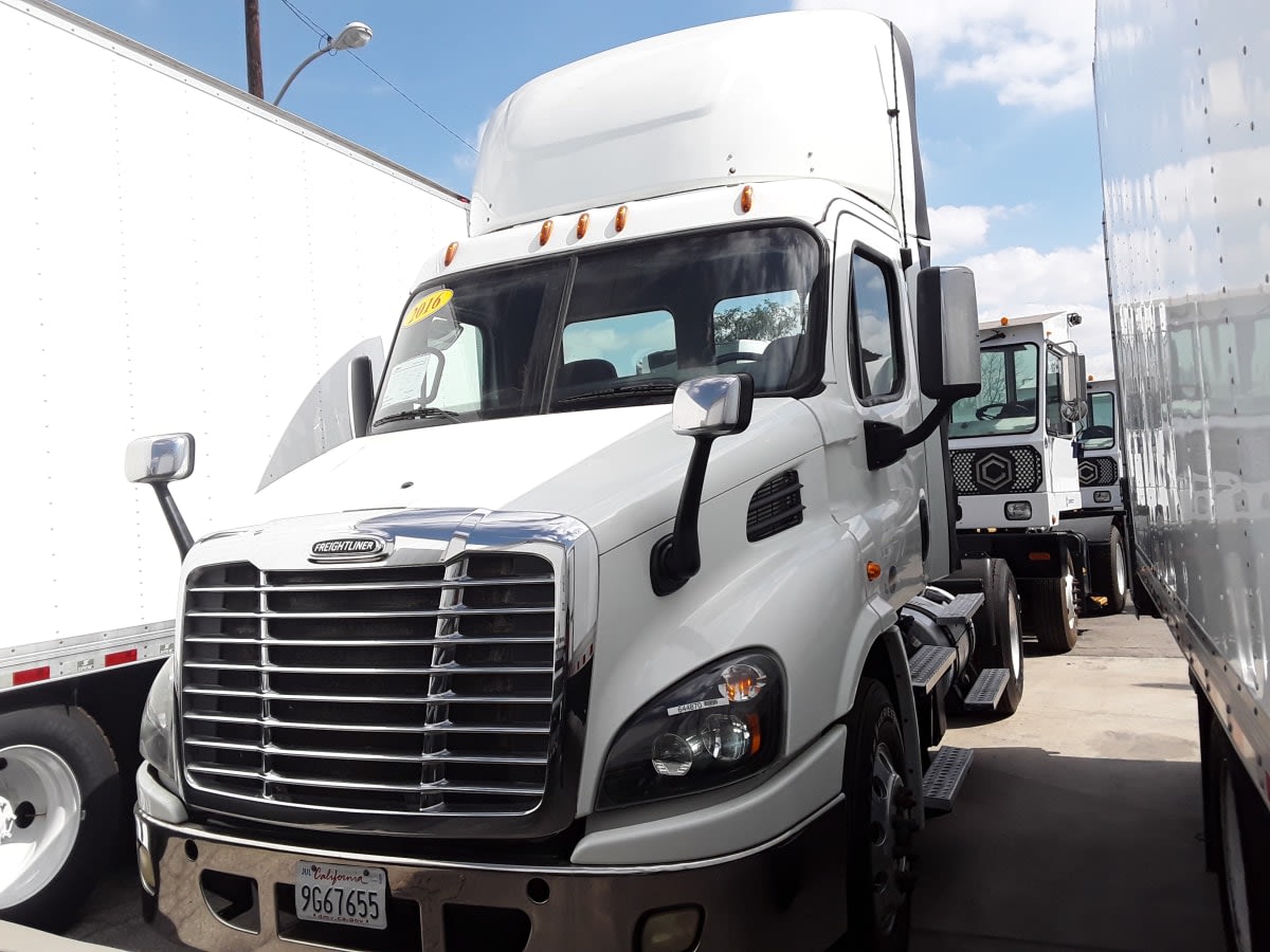 2016 Freightliner Cascadia