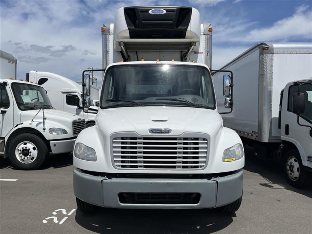 2016 Freightliner M2 106 in Beltsville, MD — photo 2
