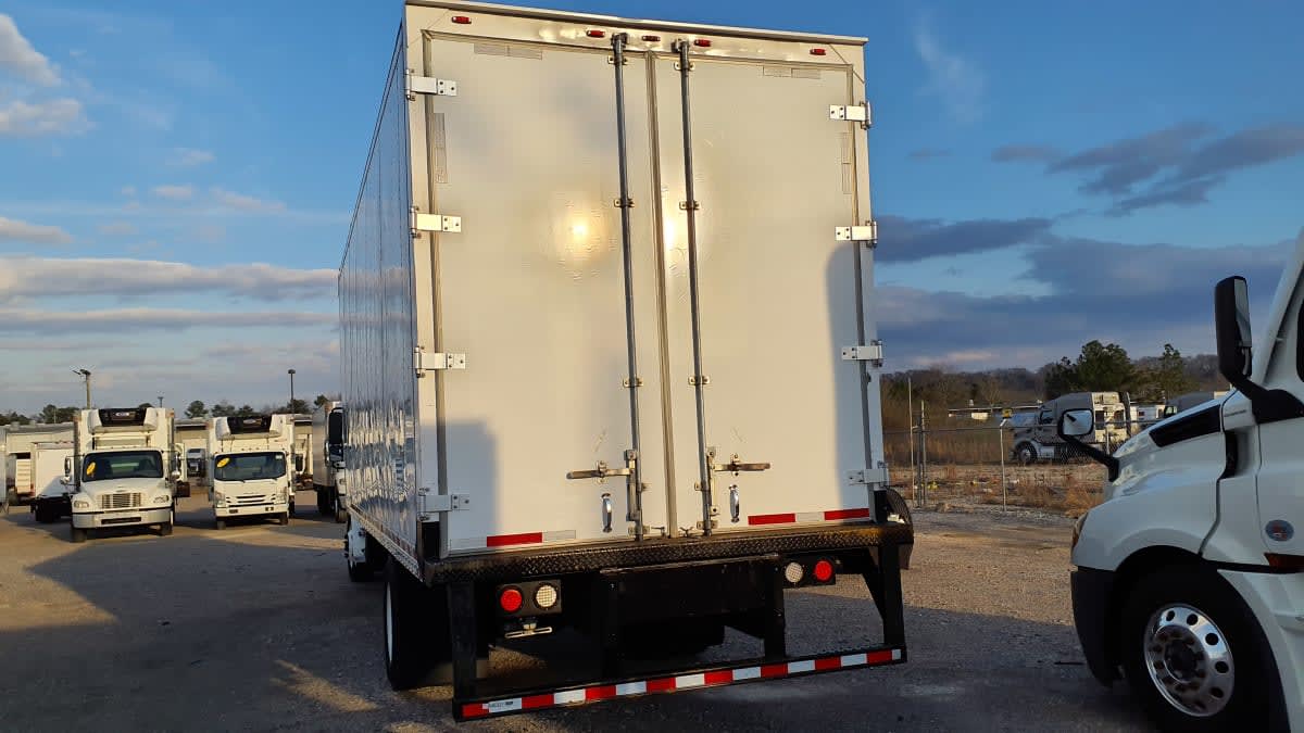 2016 Freightliner M2 106 in Birmingham, AL — photo 5