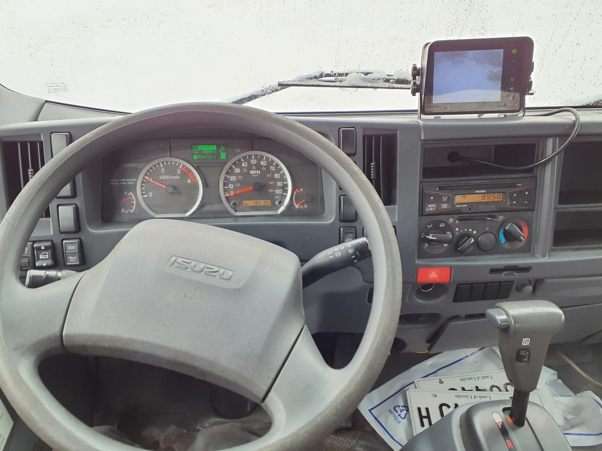2016 Isuzu NRR in Bolingbrook, IL — photo 7