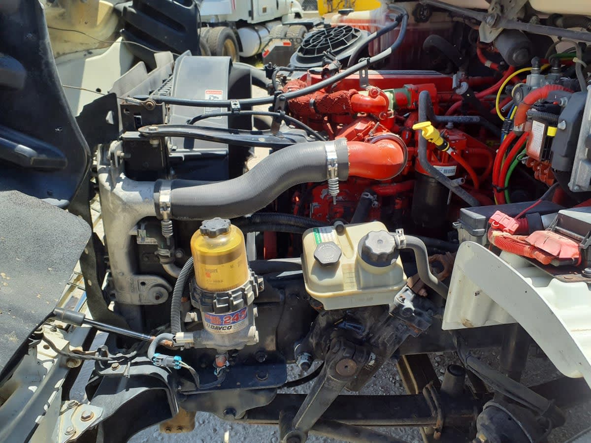 2016 Freightliner M2 106 in Converse, TX — photo 10