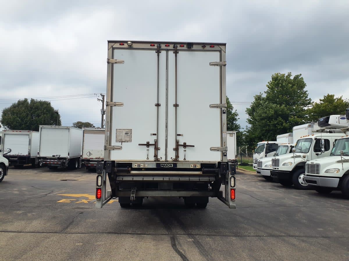 2016 Freightliner M2 106 in Bolingbrook, IL — photo 5