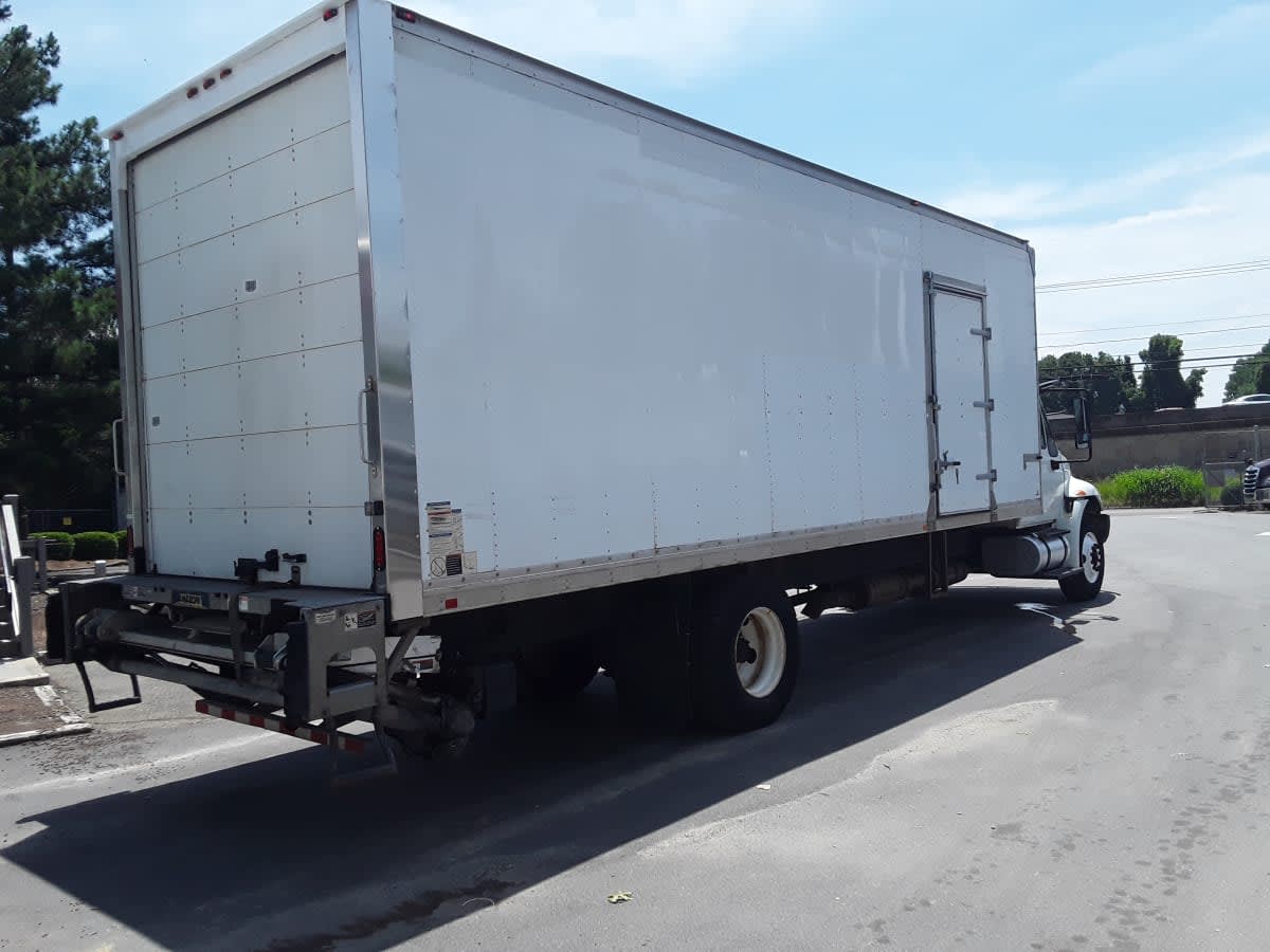 2016 International 4300 in Charlotte, NC — photo 7