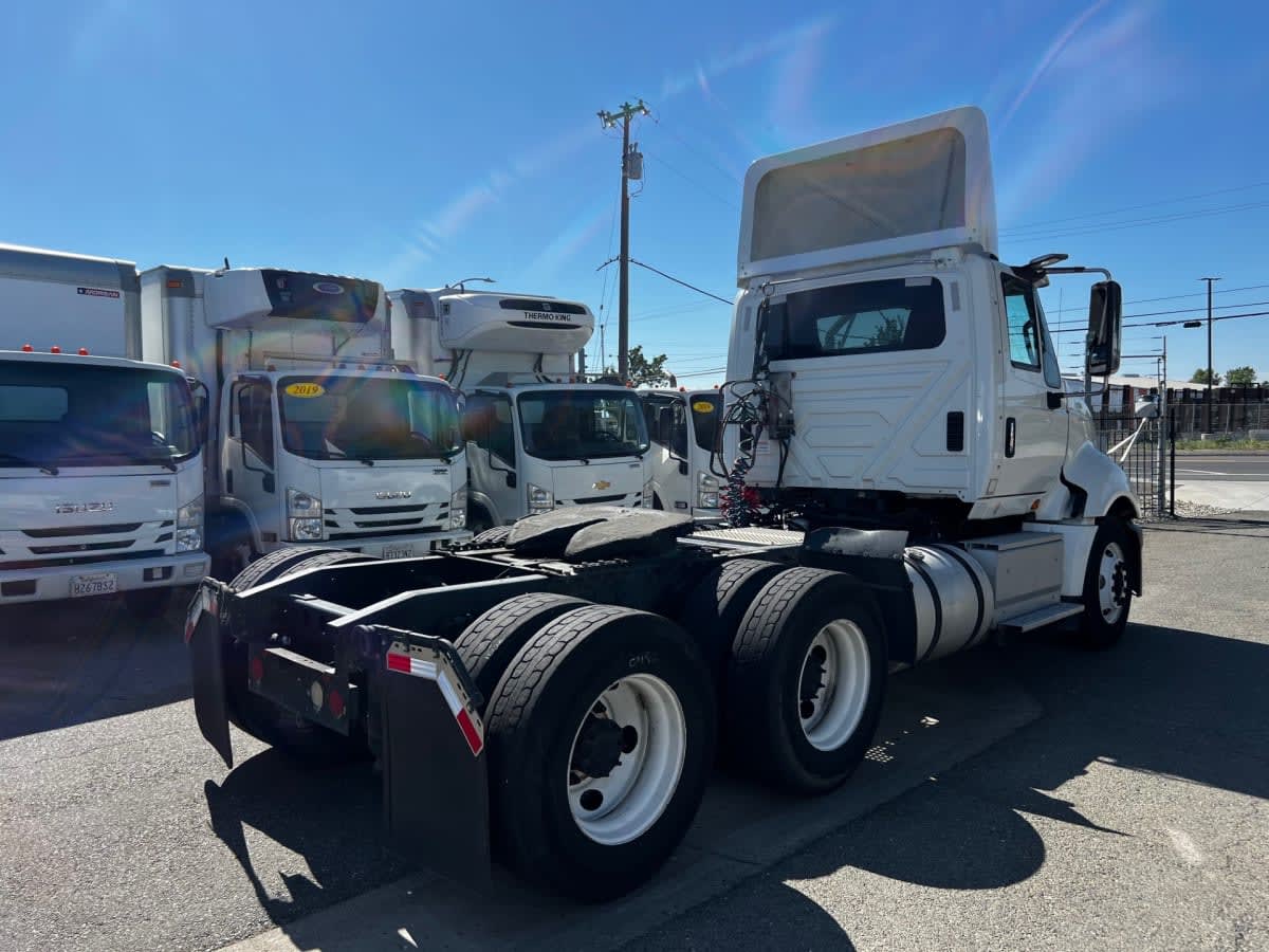 2016 International ProStar in West Sacramento, CA — photo 4