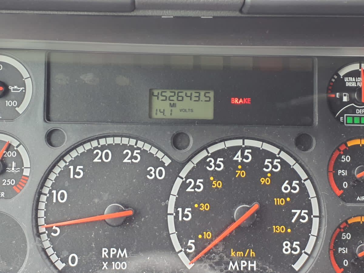 2016 Freightliner Cascadia in Wayland, MI — photo 10