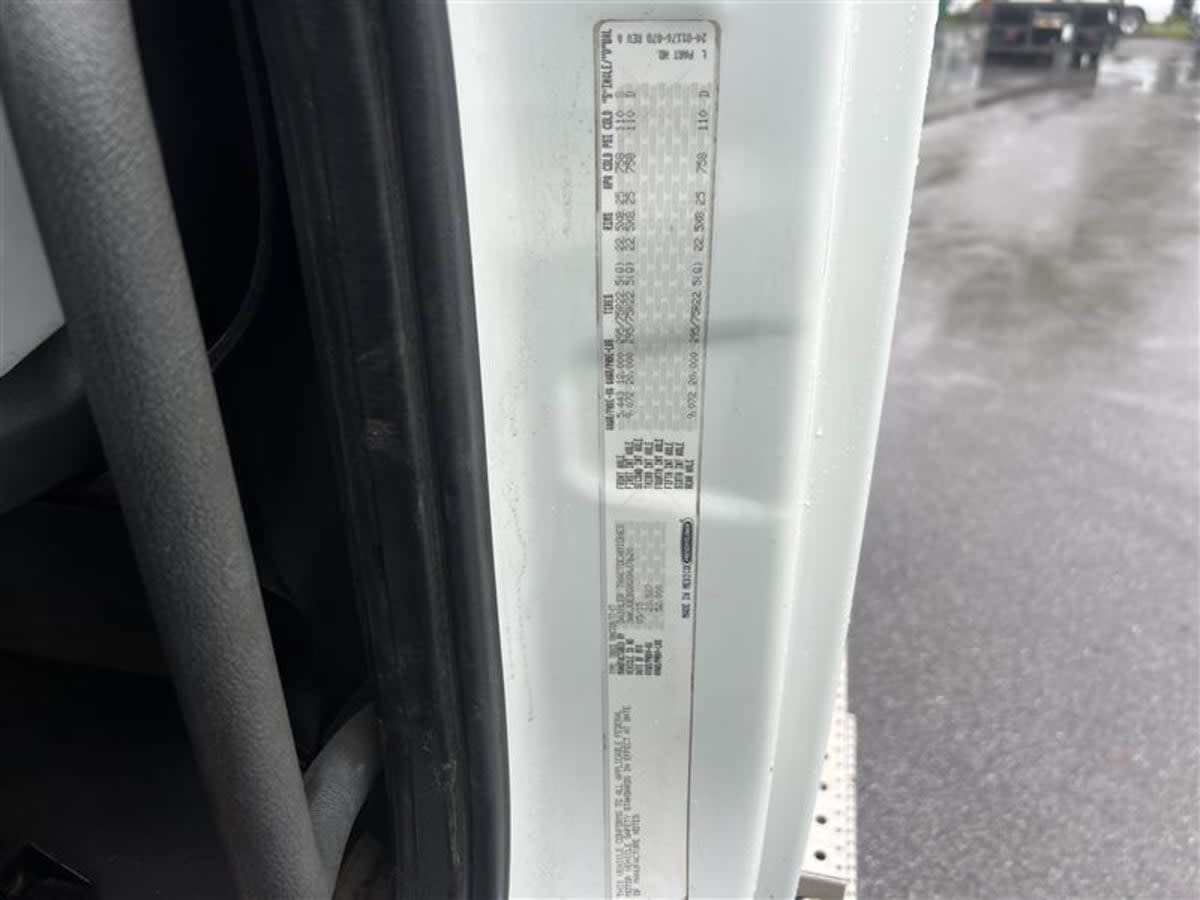 2016 Freightliner Cascadia in Beltsville, MD — photo 10