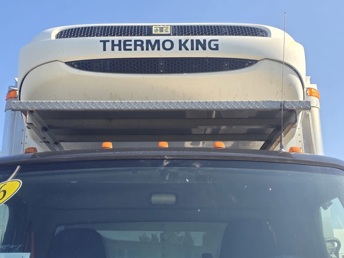 2016 Freightliner M2 106 in Tampa, FL — photo 7